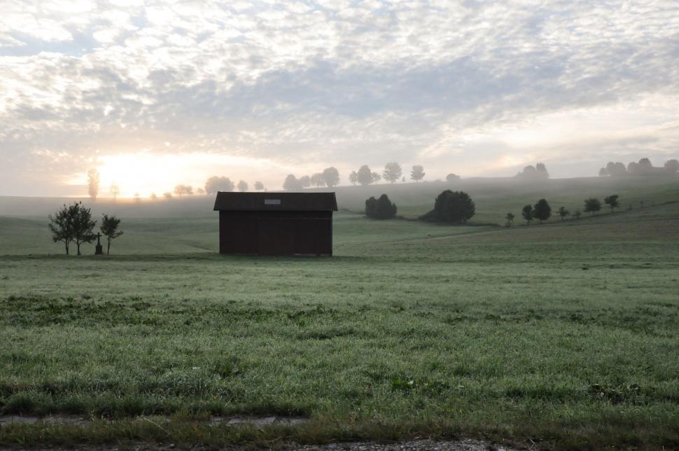 Free Image of Barn on agricultural land  