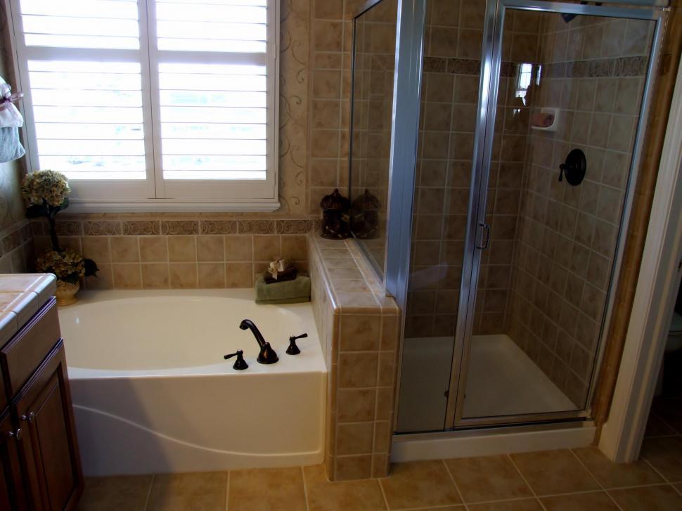 Free Image of Custom Bathrooms 
