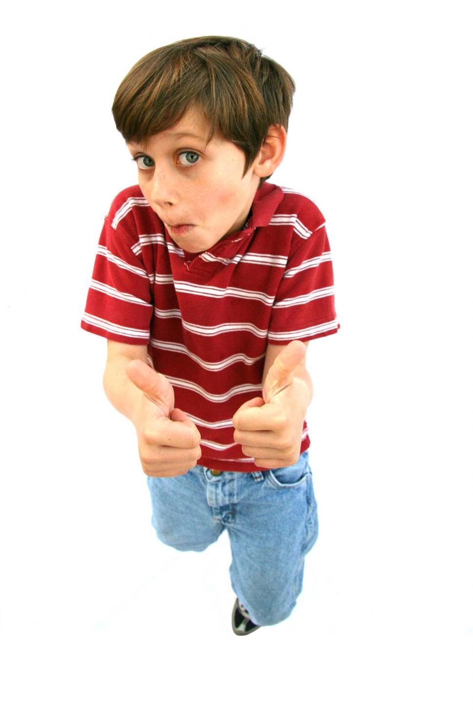 Free Image of Thumbs up kid 
