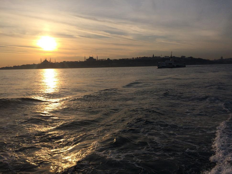 Free Image of Sea to City - Istanbul  