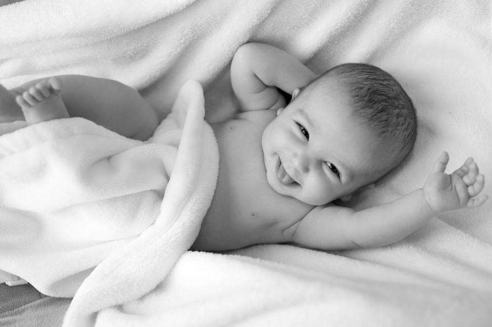 Free Image of Smiling Baby - Monochrome  
