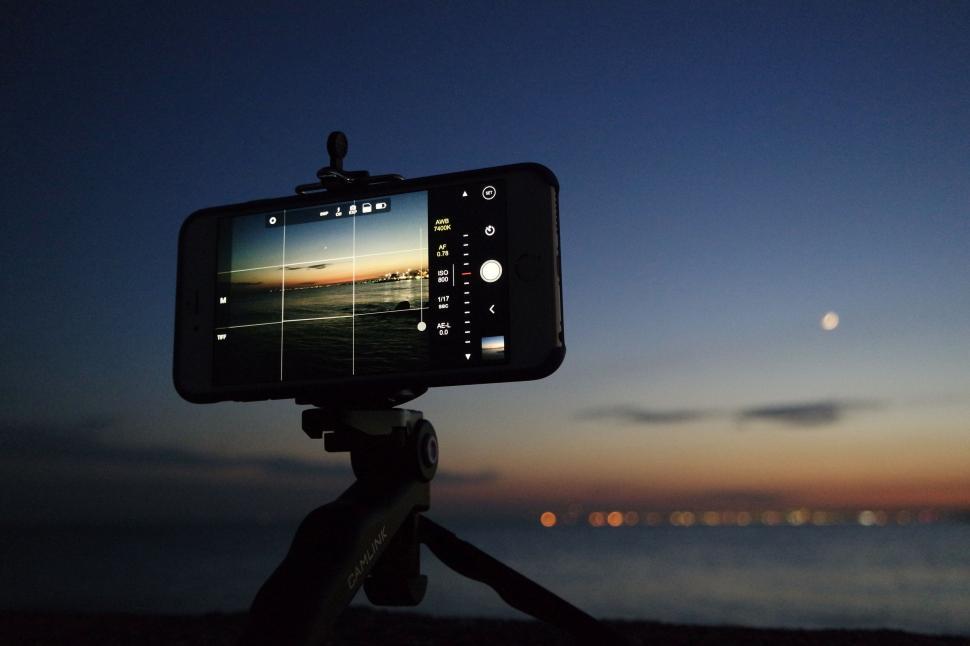Free Image of Mobile Photography  
