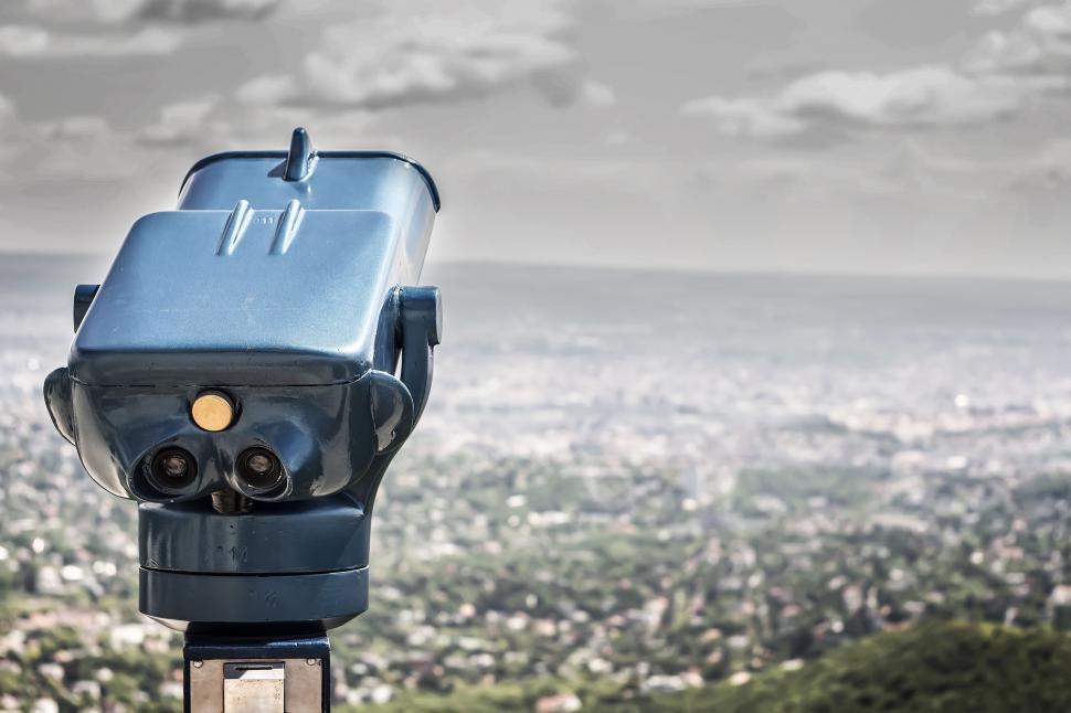 Free Image of Coin-operated binoculars 