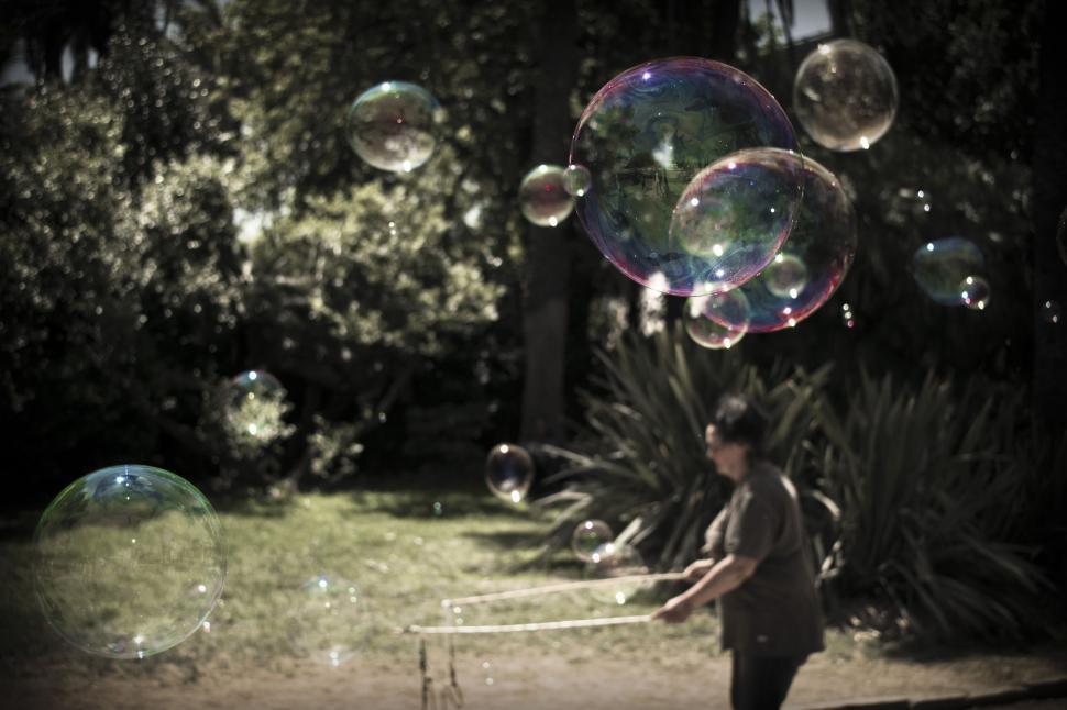 Free Image of Soap bubbles and Woman  