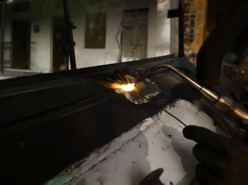 Free Image of Welding job 