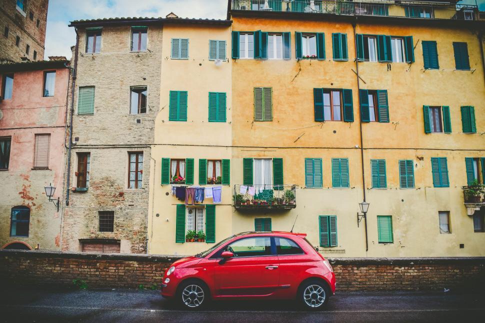 Free Image of Red Car  