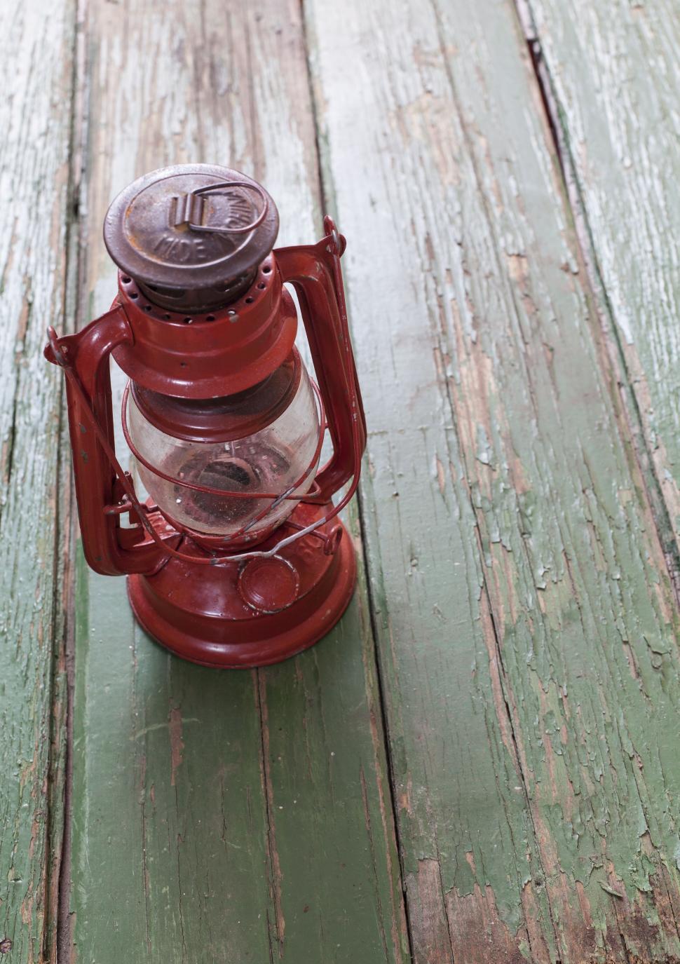 Free Image of Vintage Lantern 