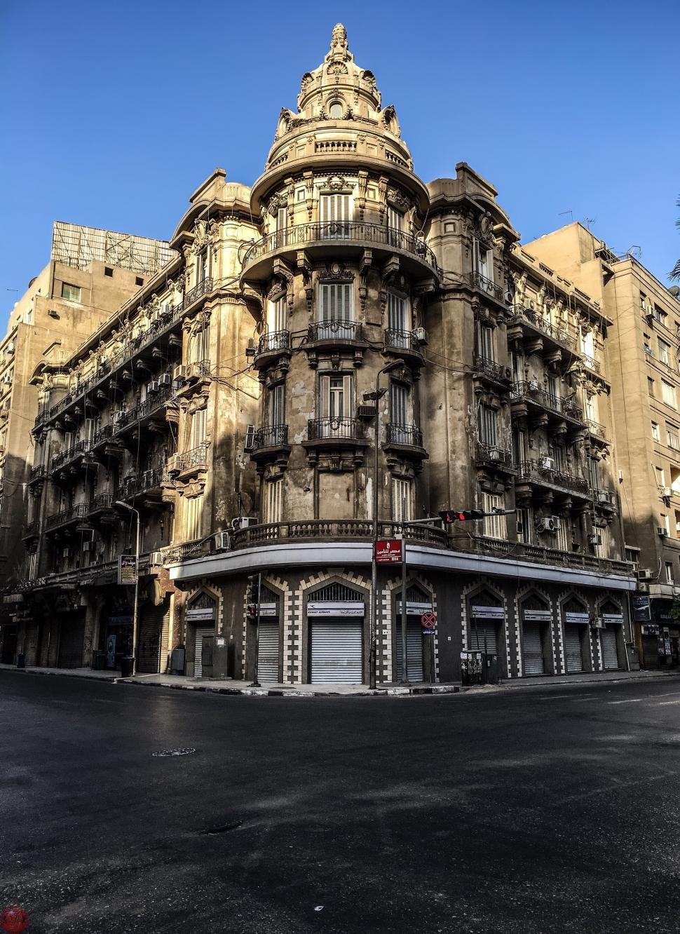 Free Image of Corner Building and Road  