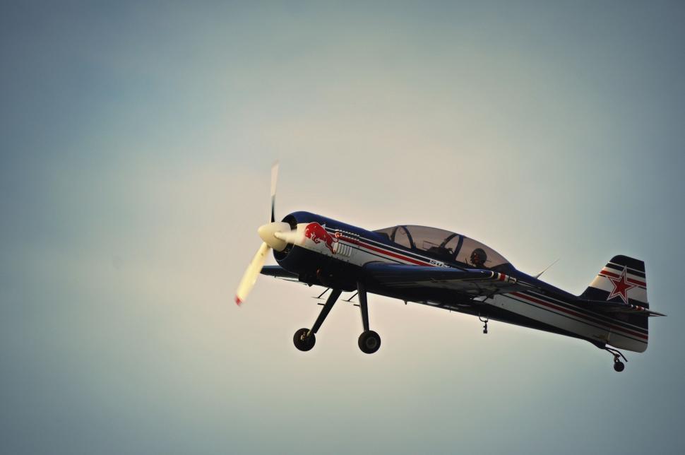 Free Image of Vintage Airplane  