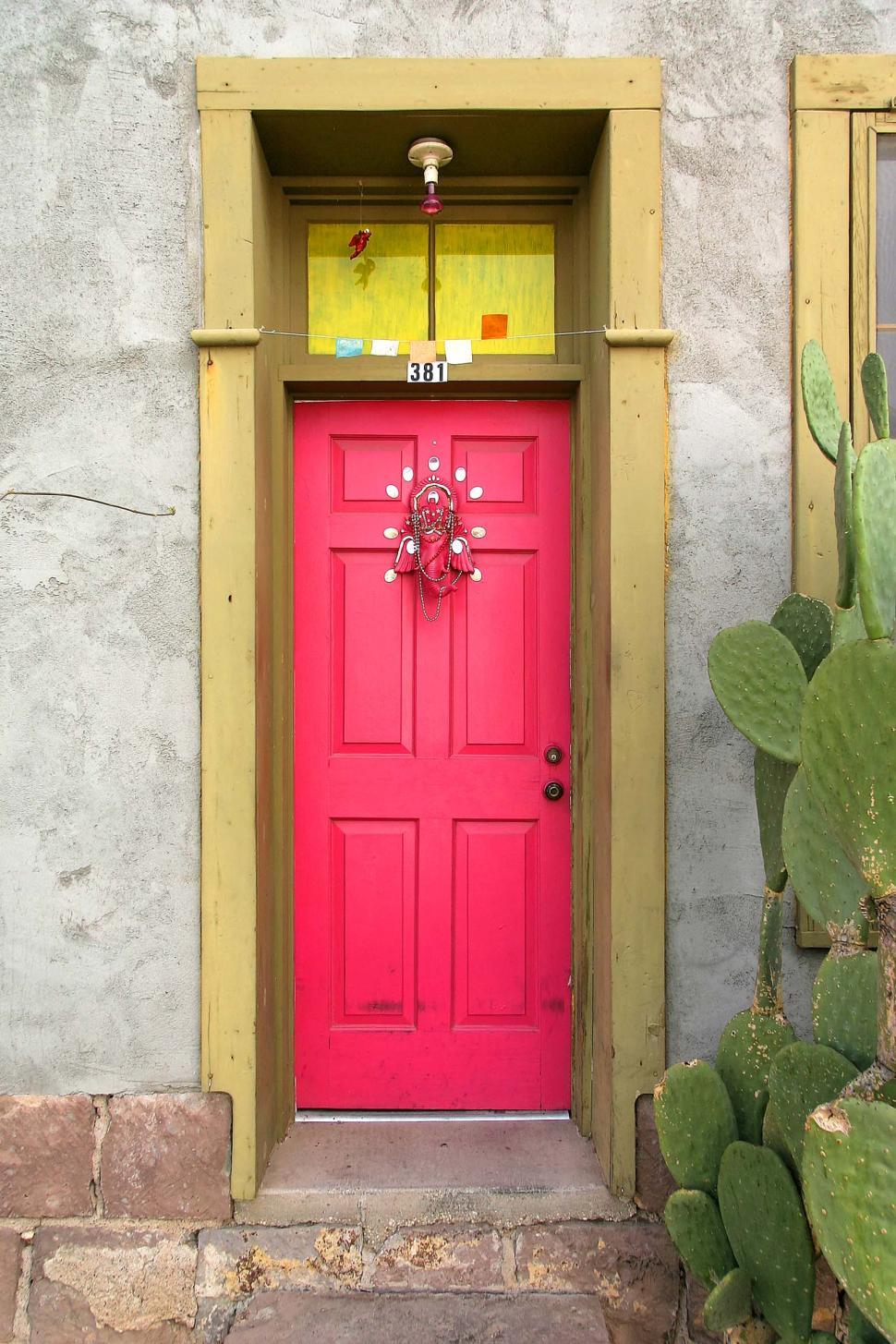 Free Image of Colorful pink doorway 