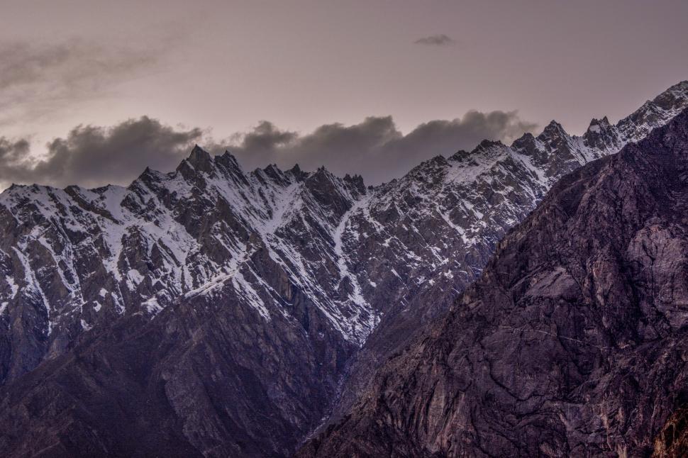 Free Image of Mountains with Snow  
