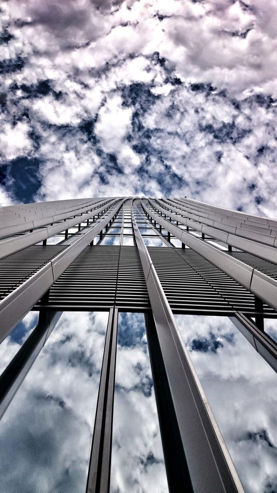 Free Image of Skyscrapers in the sky  