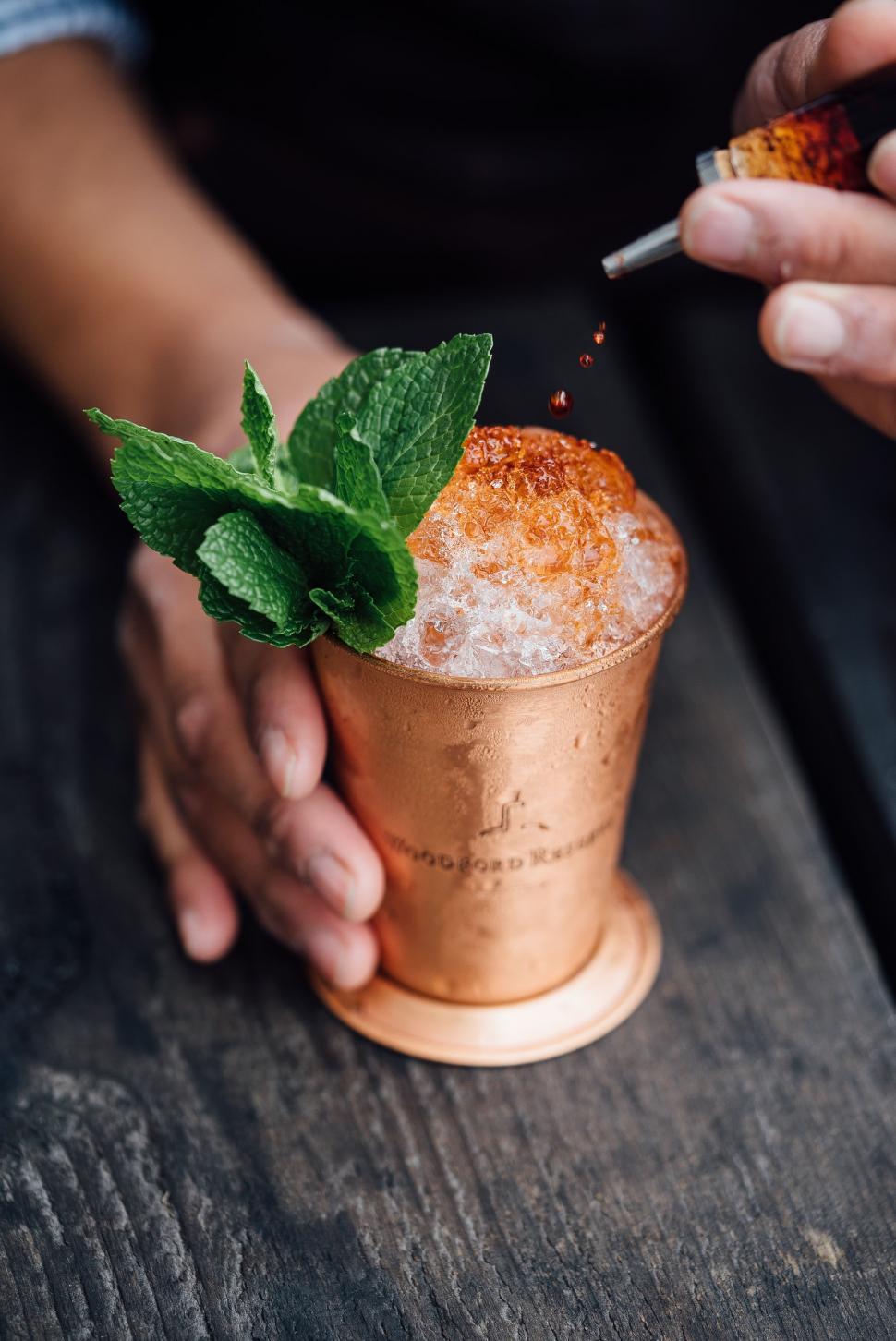 Free Image of Mint Drink on wooden table  