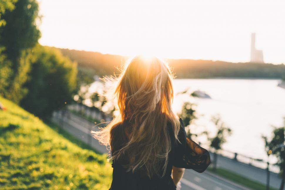 Free Image of Back Side view of blonde woman 