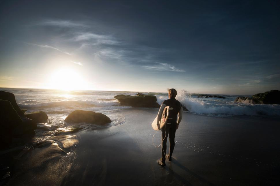 Free Image of Surfer with surfboard  