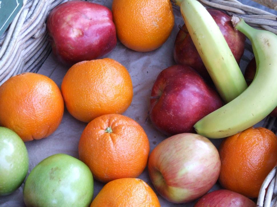 Free Image of Apple Orange Banana 