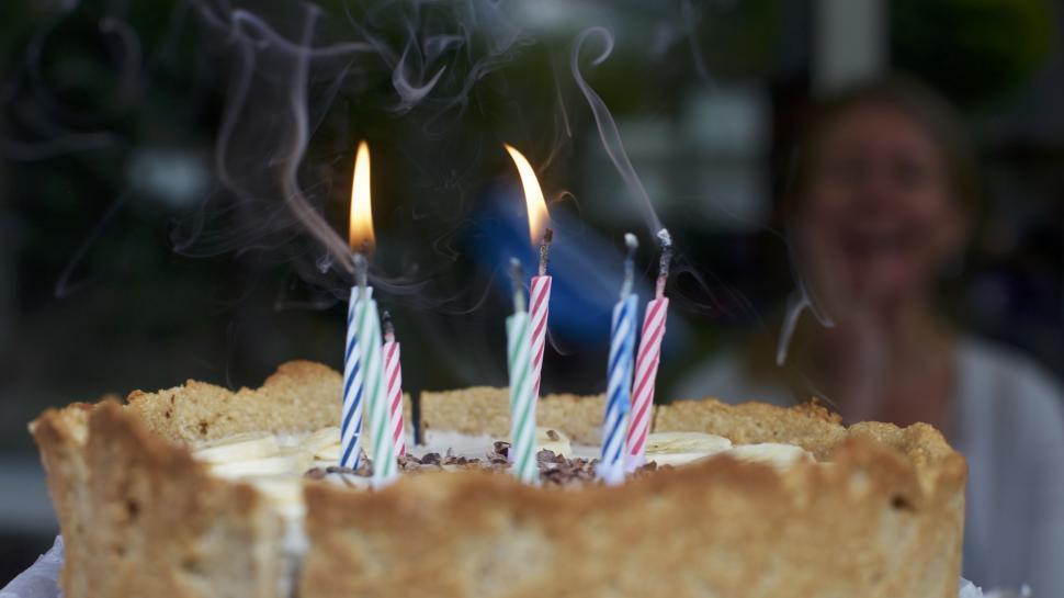Free Image of Birthday Cake  