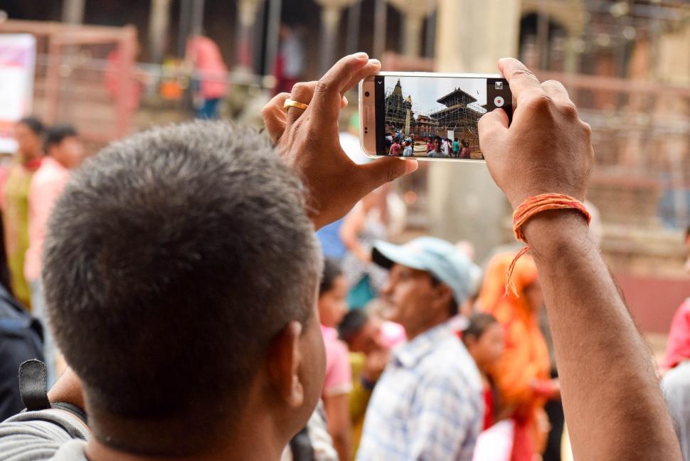Free Image of Mobile Photography - Taking Temple picture  