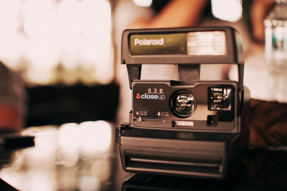 Free Image of Polaroid camera 