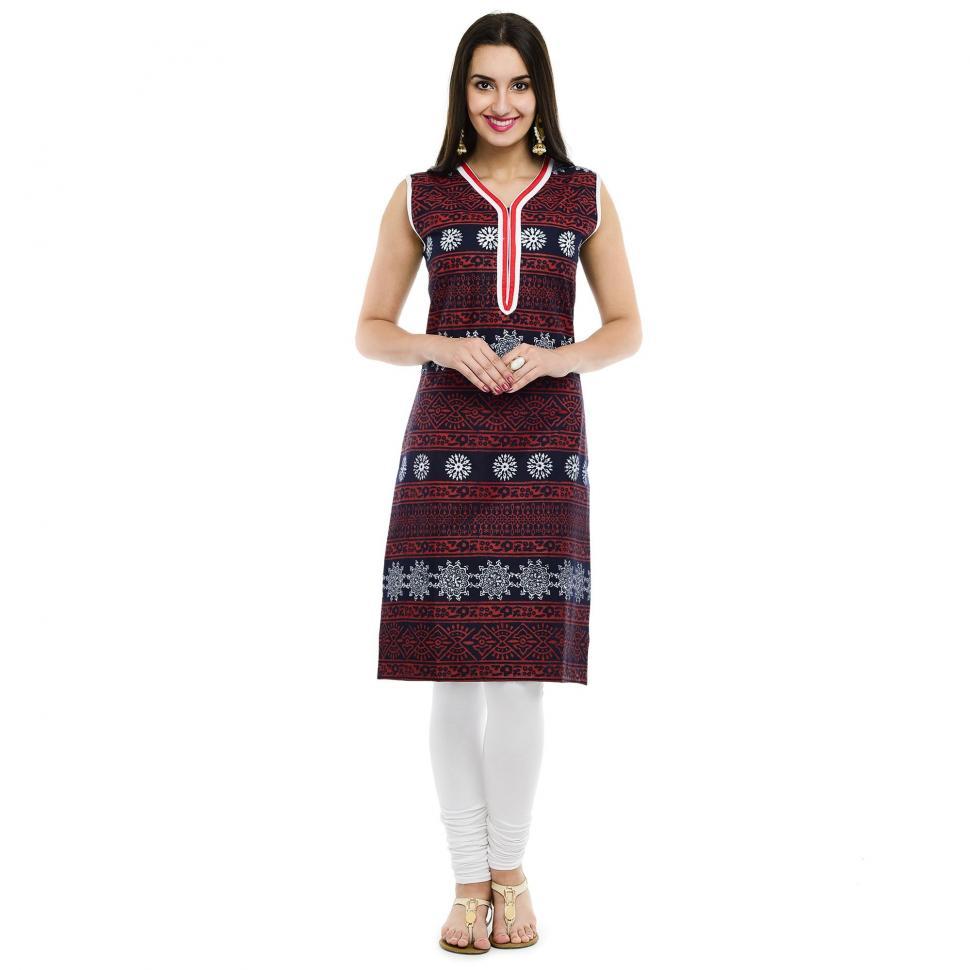Free Image of Indian Woman in Traditional Clothing 