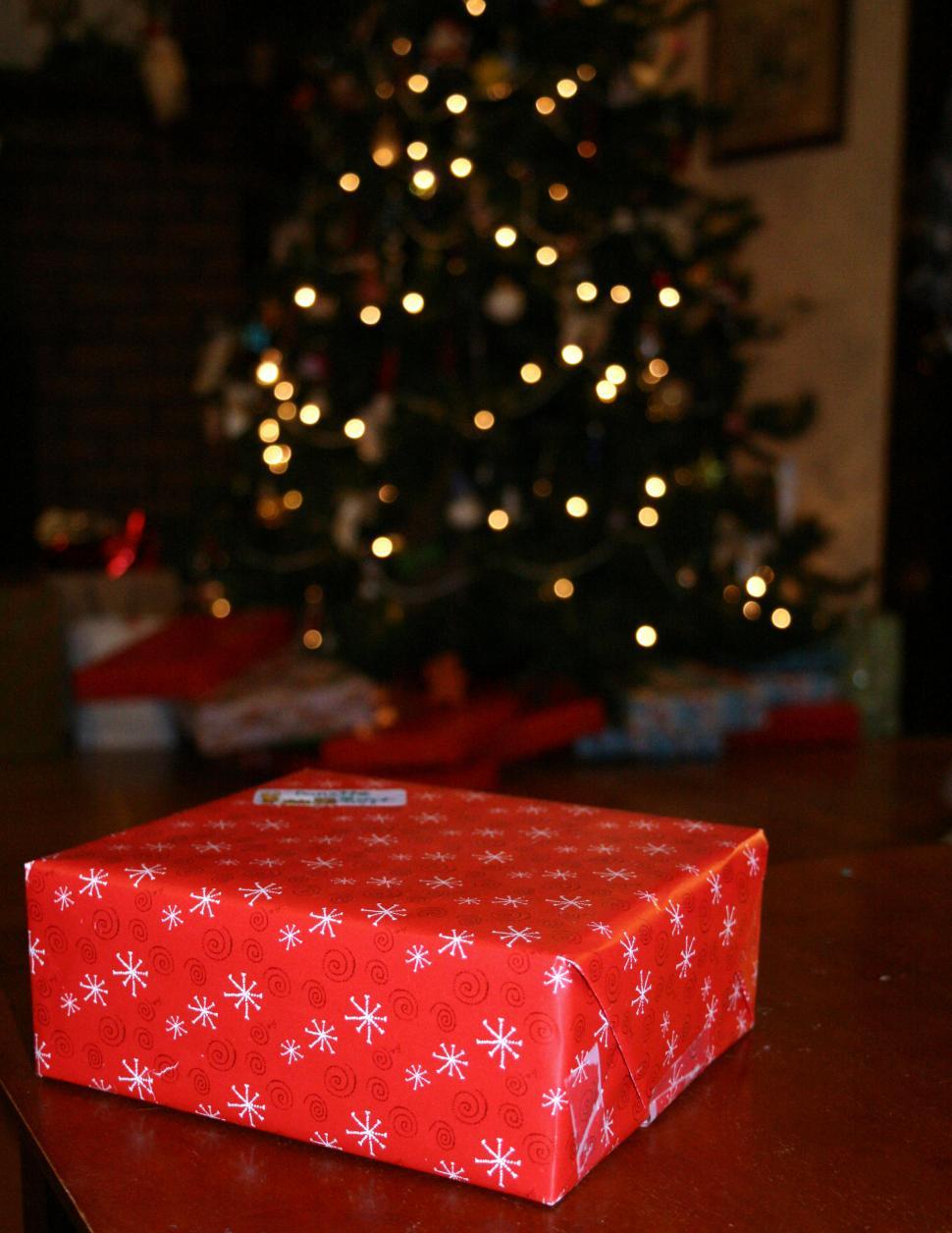 Free Image of Xmas Package 