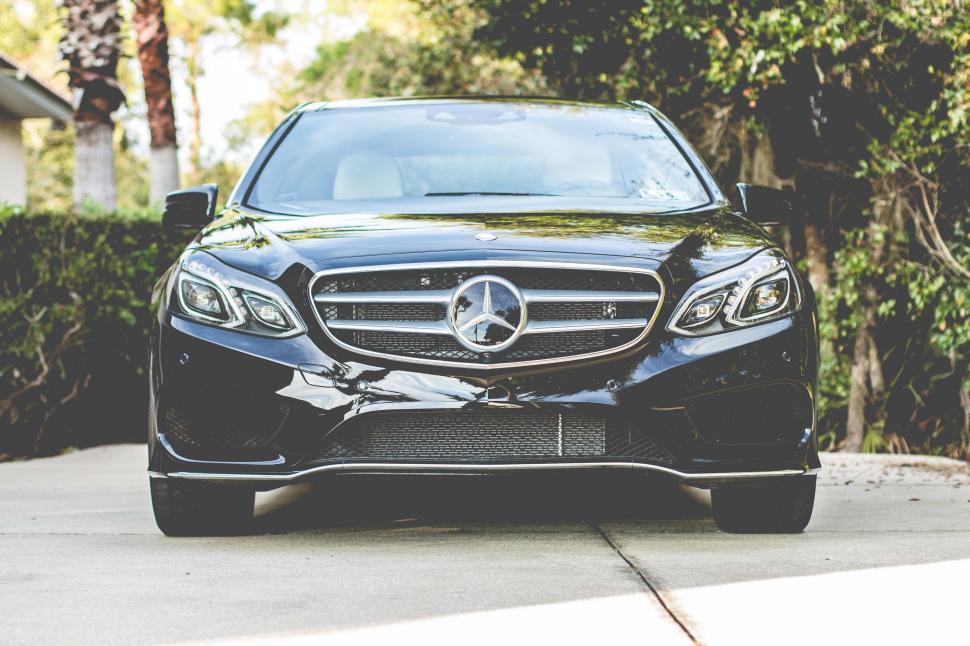 Free Image of Mercedes Car  