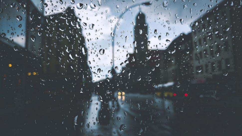 Free Image of Water drops on window 