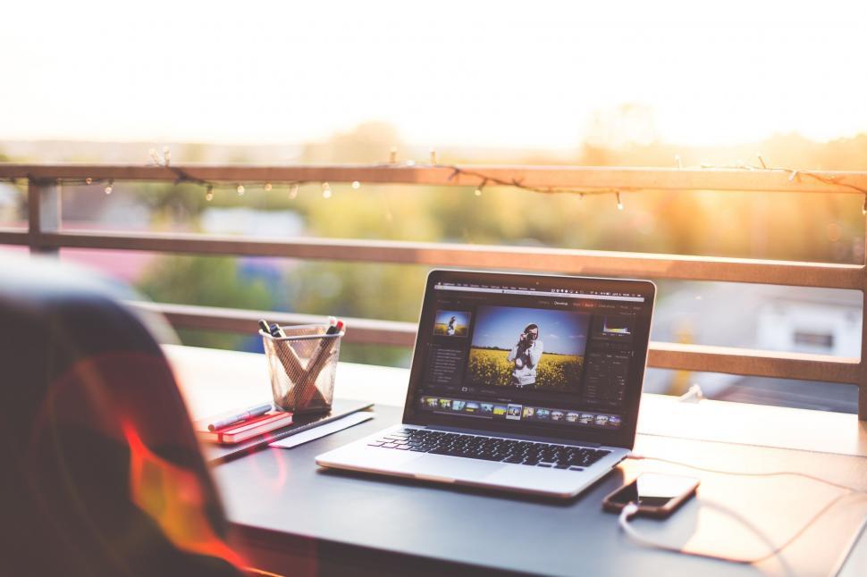 Free Image of Photographer Laptop 