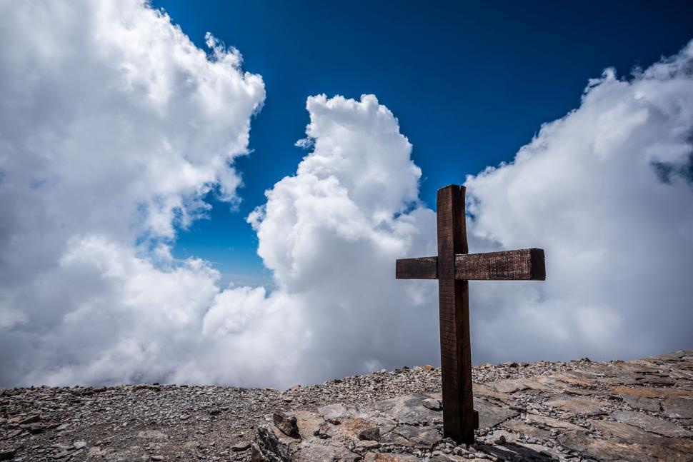 Free Image of Wooden Christian cross 