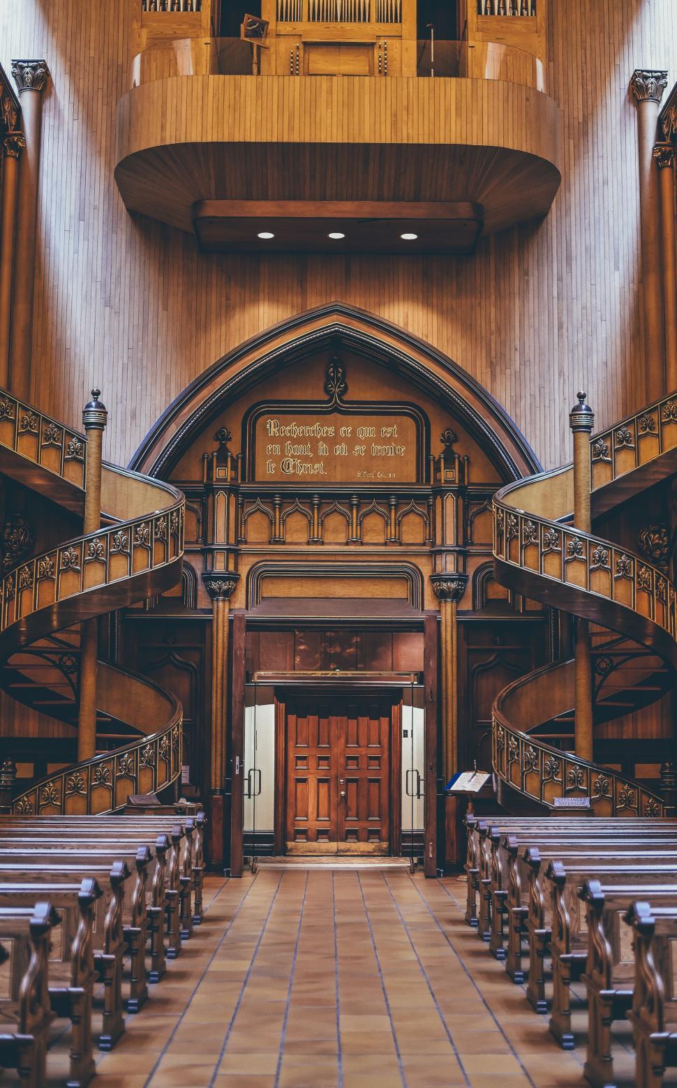 Free Image of Notre-Dame Basilica of Montreal 