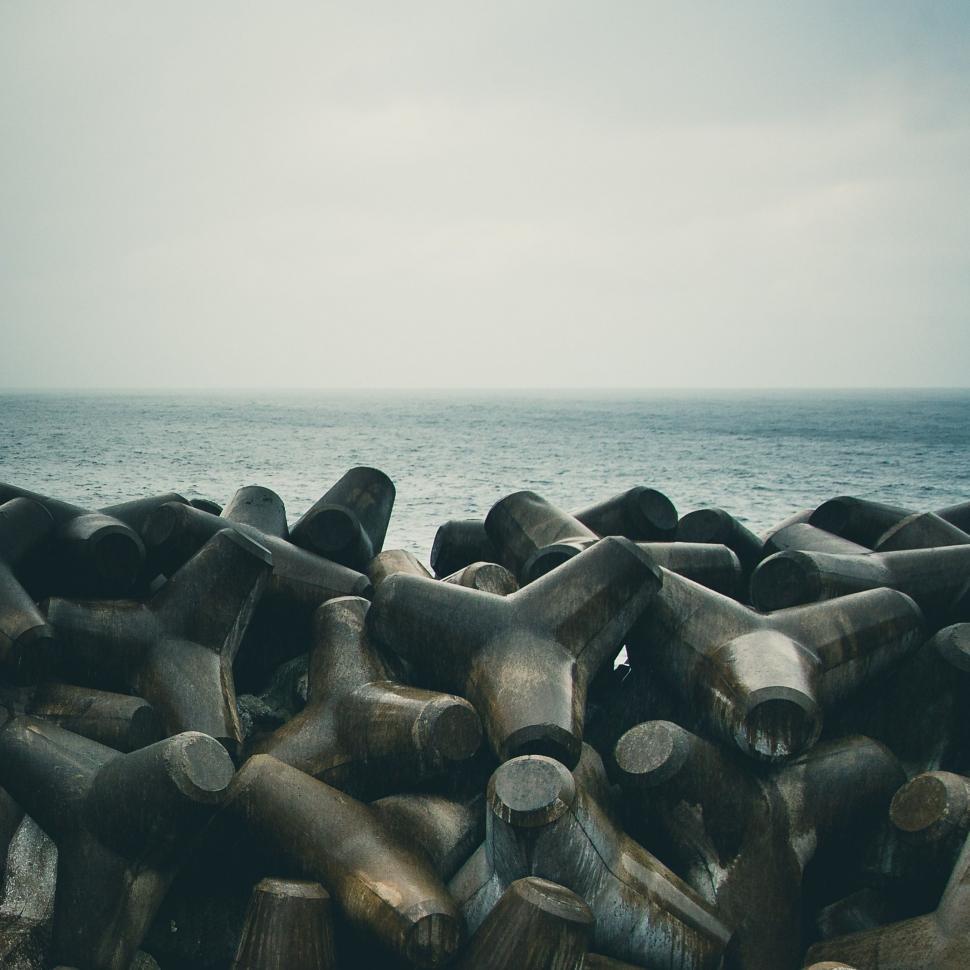 Free Image of Breakwater and Ocean  