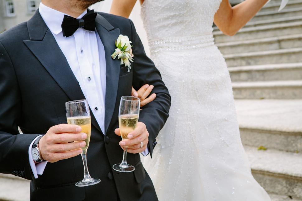 Free Image of Couple with Champagne glasses 