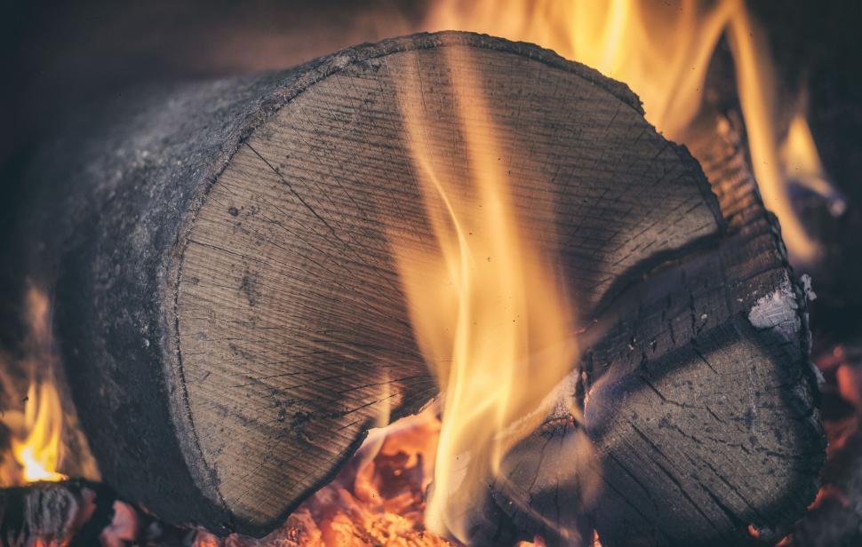 Free Image of Burning Log  