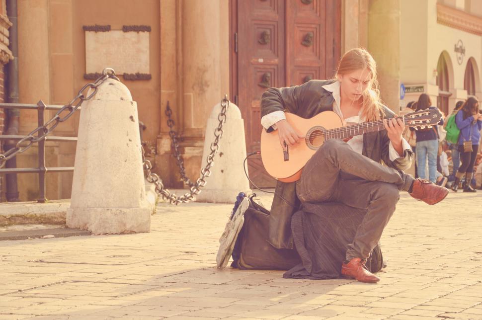 Free Image of Street Guitarist  