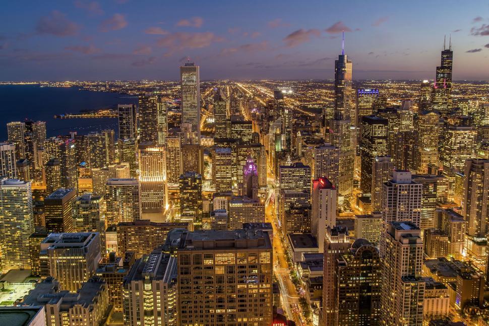 Free Image of Chicago Buildings at Night With Sky  