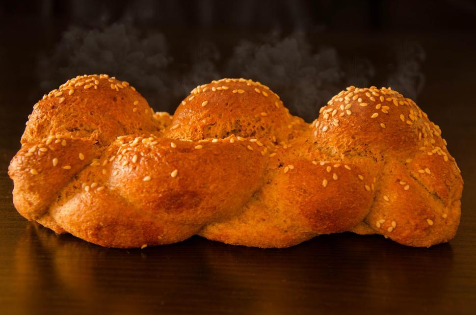 Free Image of Freshly Baked Bread 
