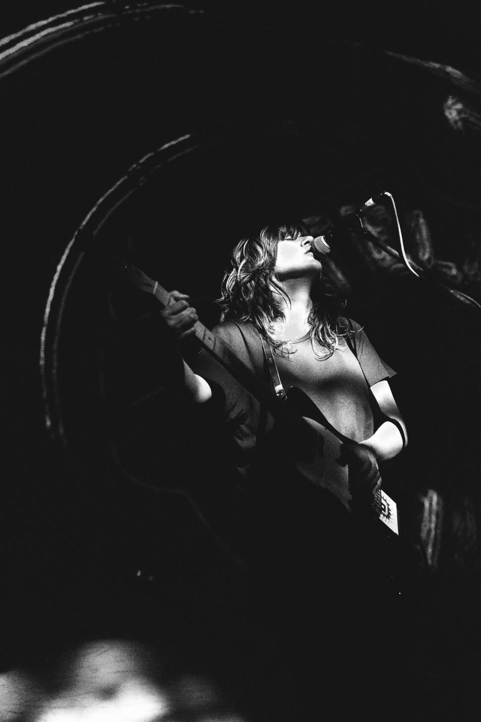 Free Image of Courtney Melba Barnett with guitar  