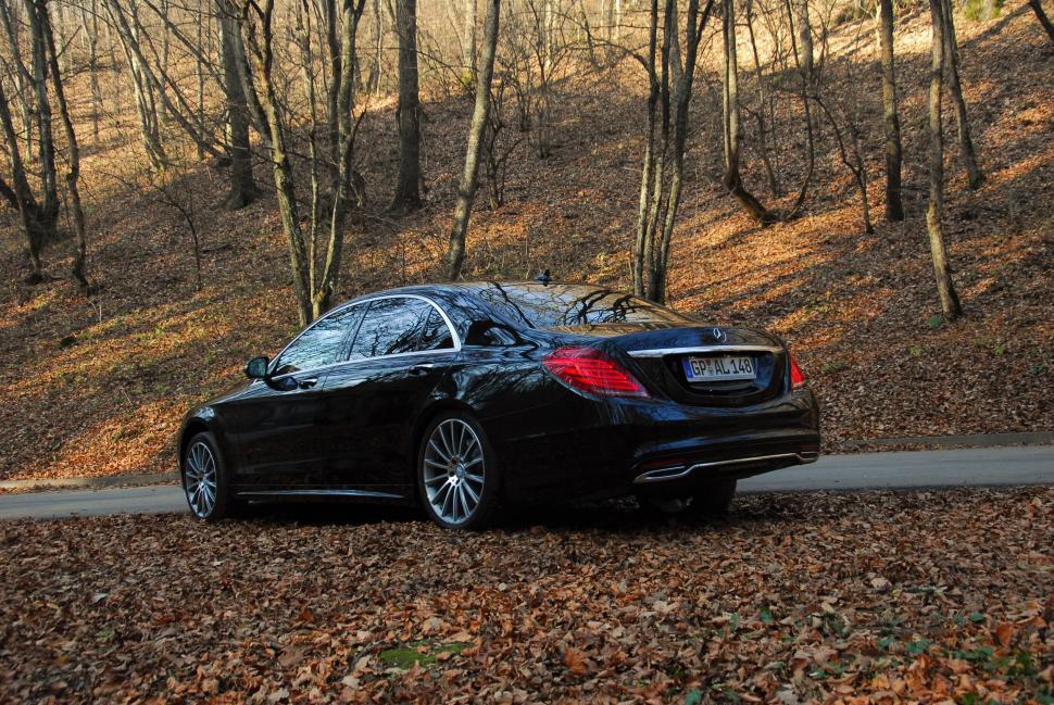 Free Image of Black Mercedes Car  