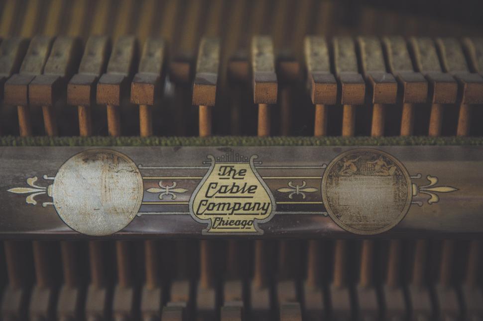 Free Image of Vintage Piano  