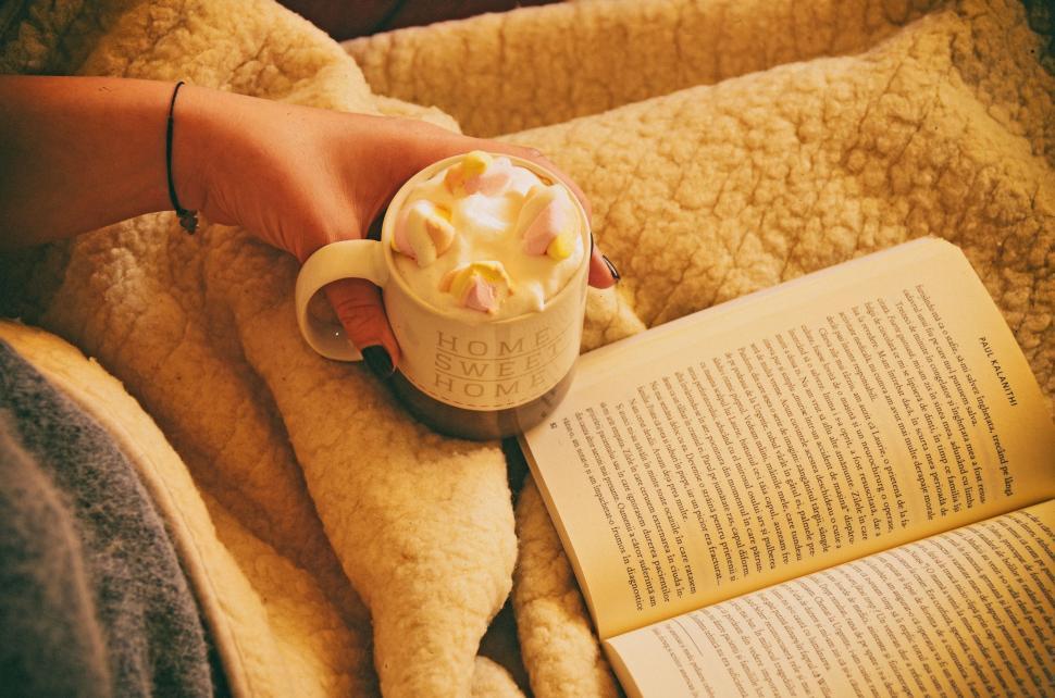 Free Image of Marshmallow milkshake 