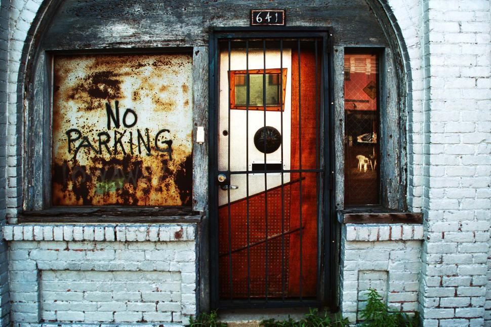 Free Image of Eclectic entryway 