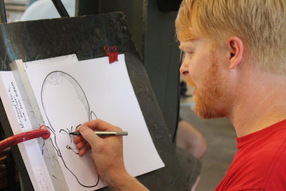 Free Image of Caricature Artist 