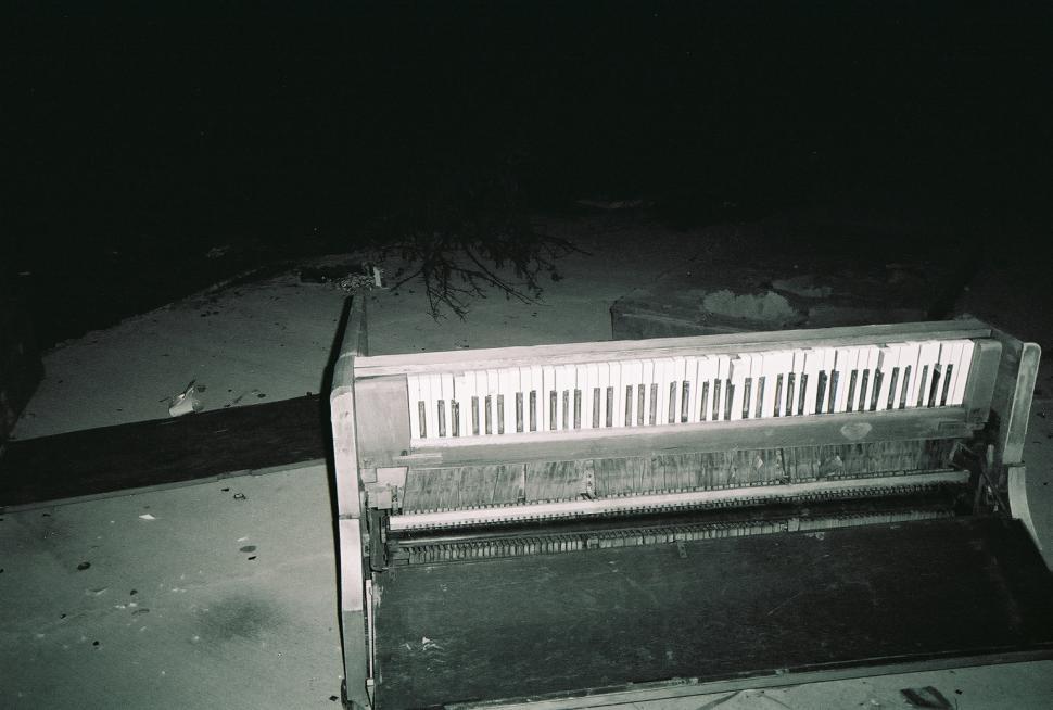Free Image of Piano 