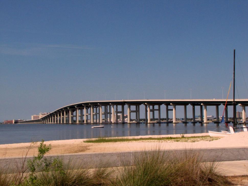 Free Image of Bridge and Ocean  