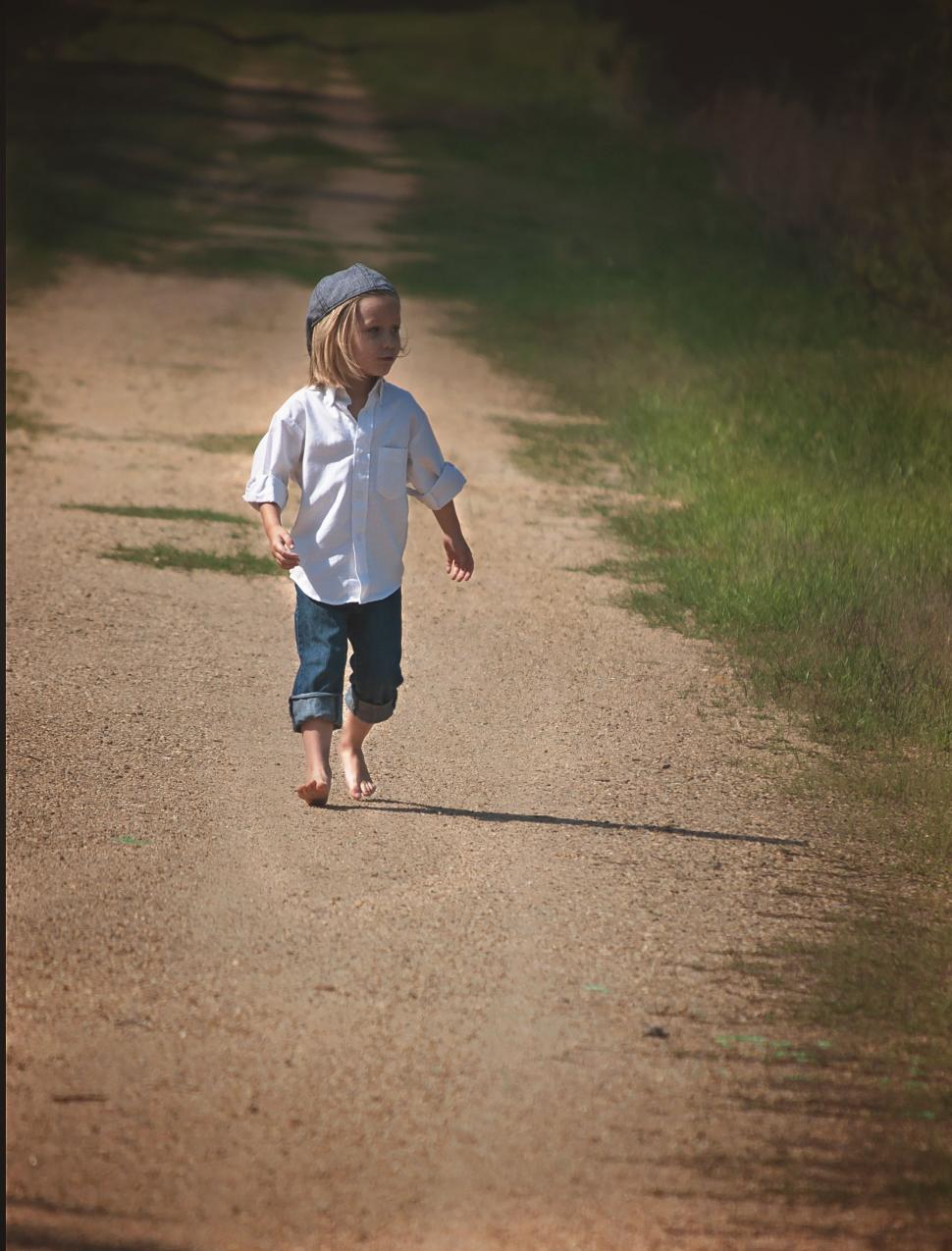 Free Image of Little Boy in Newsboy cap 