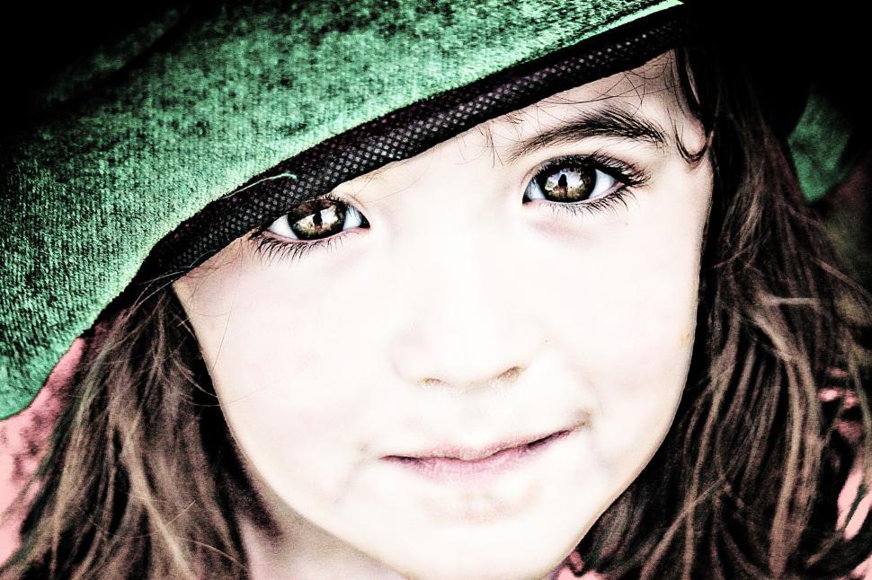 Free Image of Cute Little Girl 