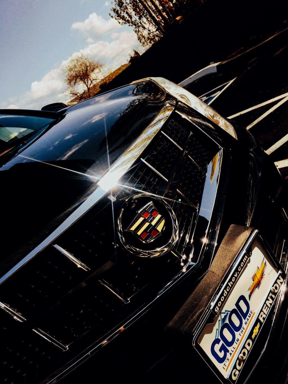 Free Image of Cadillac Car with sunlight  