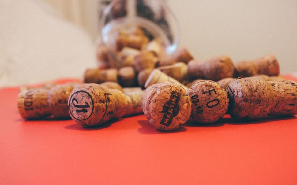 Free Image of Wine corks 