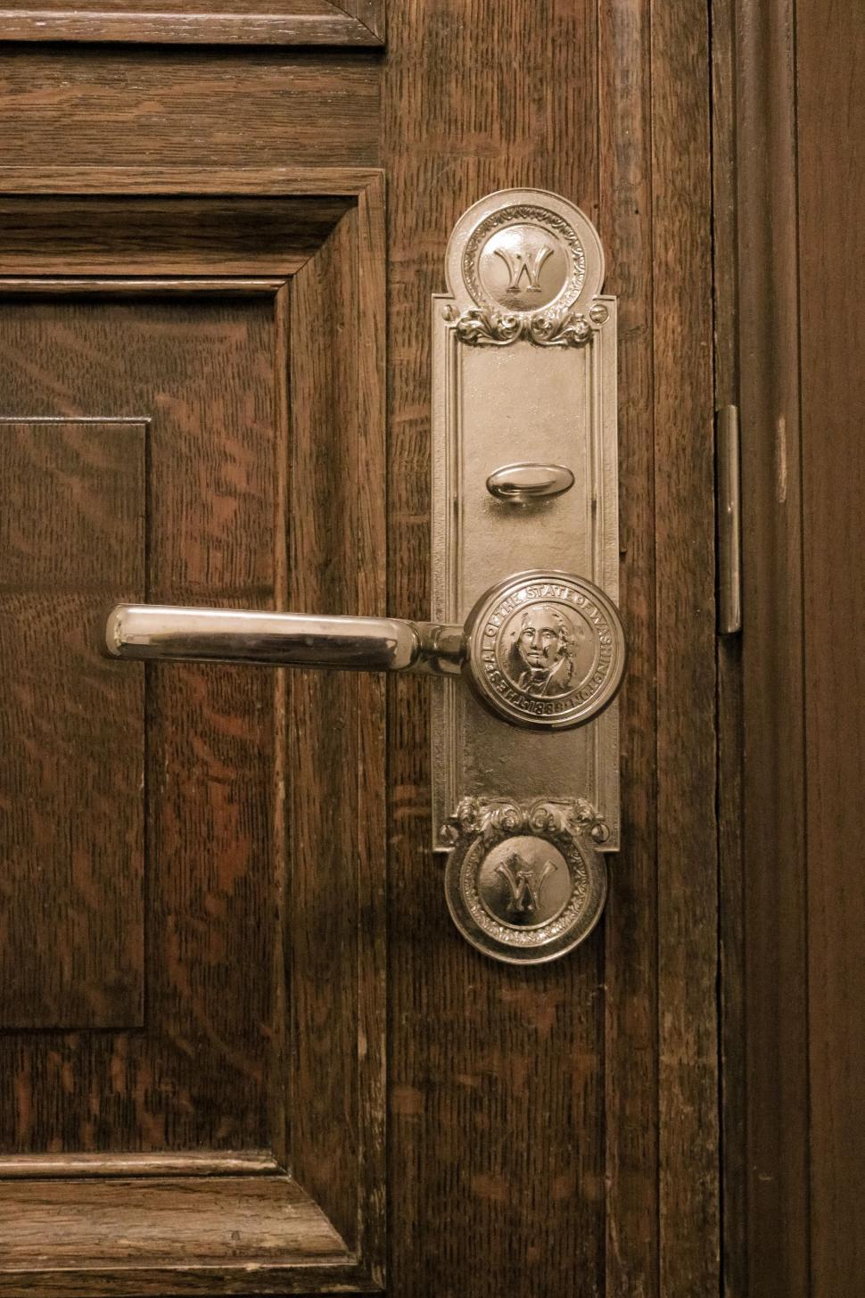 Free Image of Door Handle  