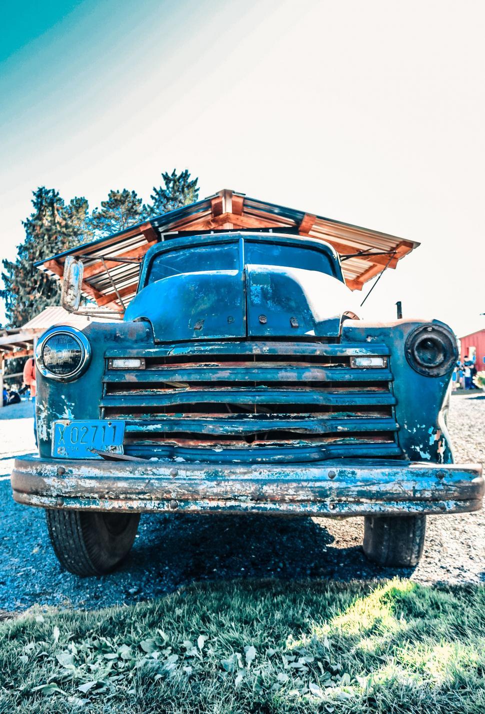 Free Image of Old Retro Car  